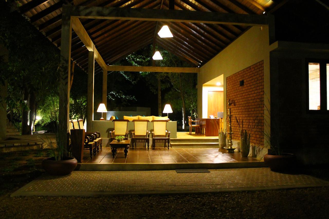 Ehalagala Lake Resort Sigiriya Exterior foto
