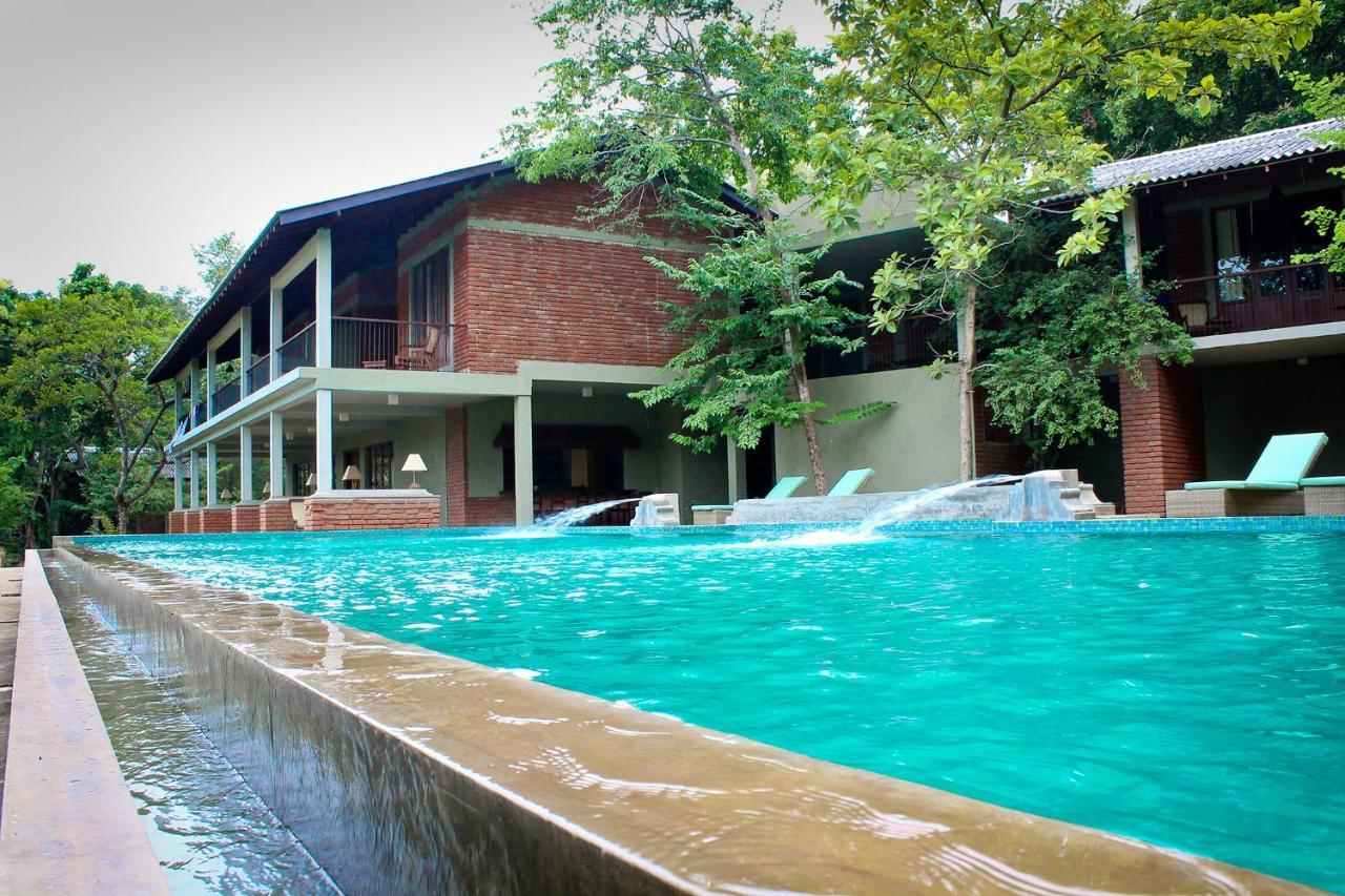 Ehalagala Lake Resort Sigiriya Exterior foto